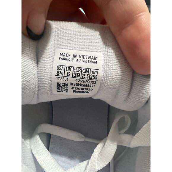 Reebok Classic Shoe White w/ Iridescent Accent Women Sneakers Size 8.5 - Picture 6 of 6